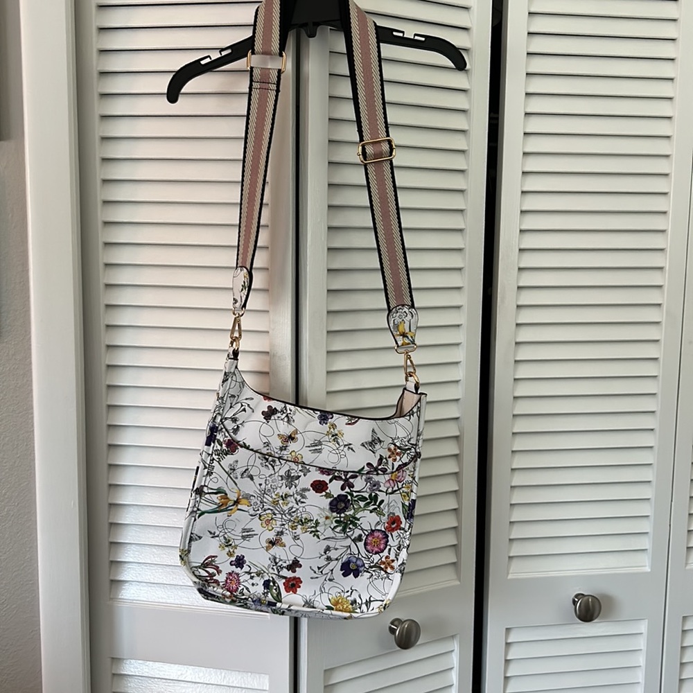 Purse - Picture 4 of 6
